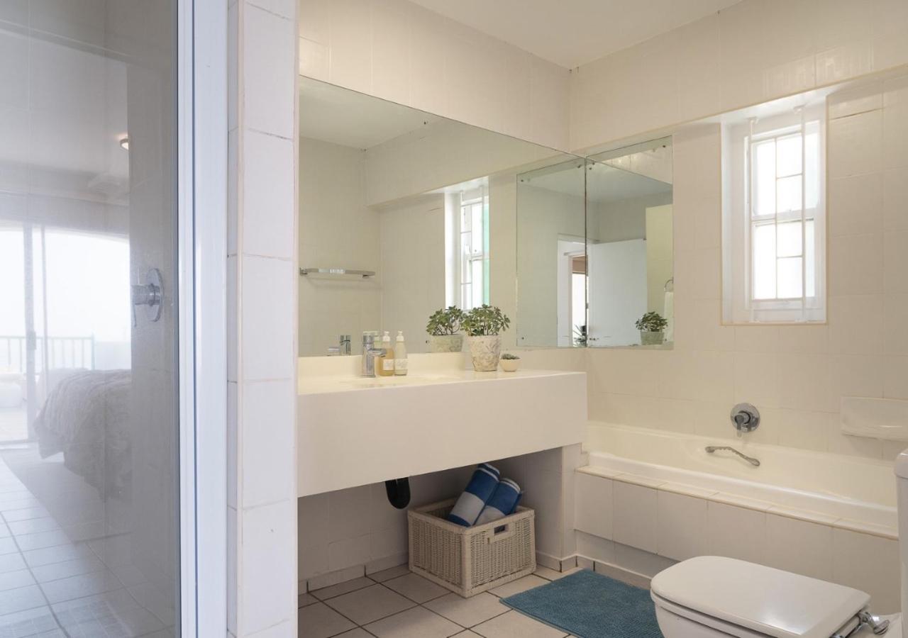 Skiathos At Beachfront Apartments In Shakas Rock 발리토 객실 사진